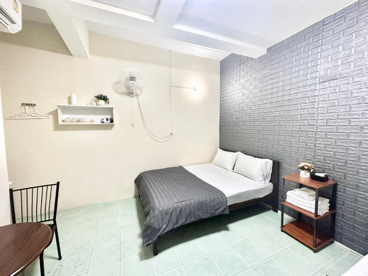 Pd Hostel Bangkok Dış mekan fotoğraf