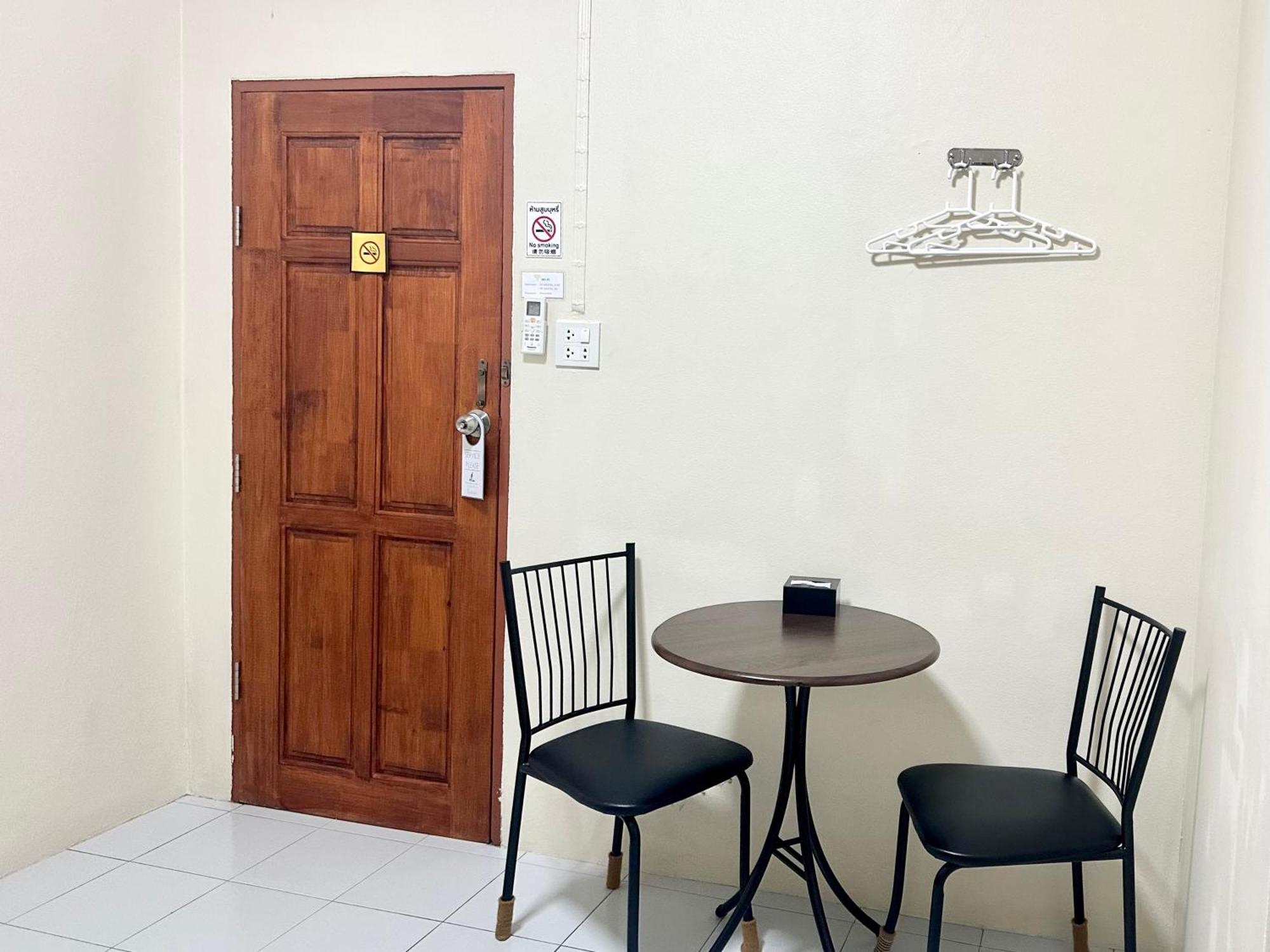 Pd Hostel Bangkok Dış mekan fotoğraf