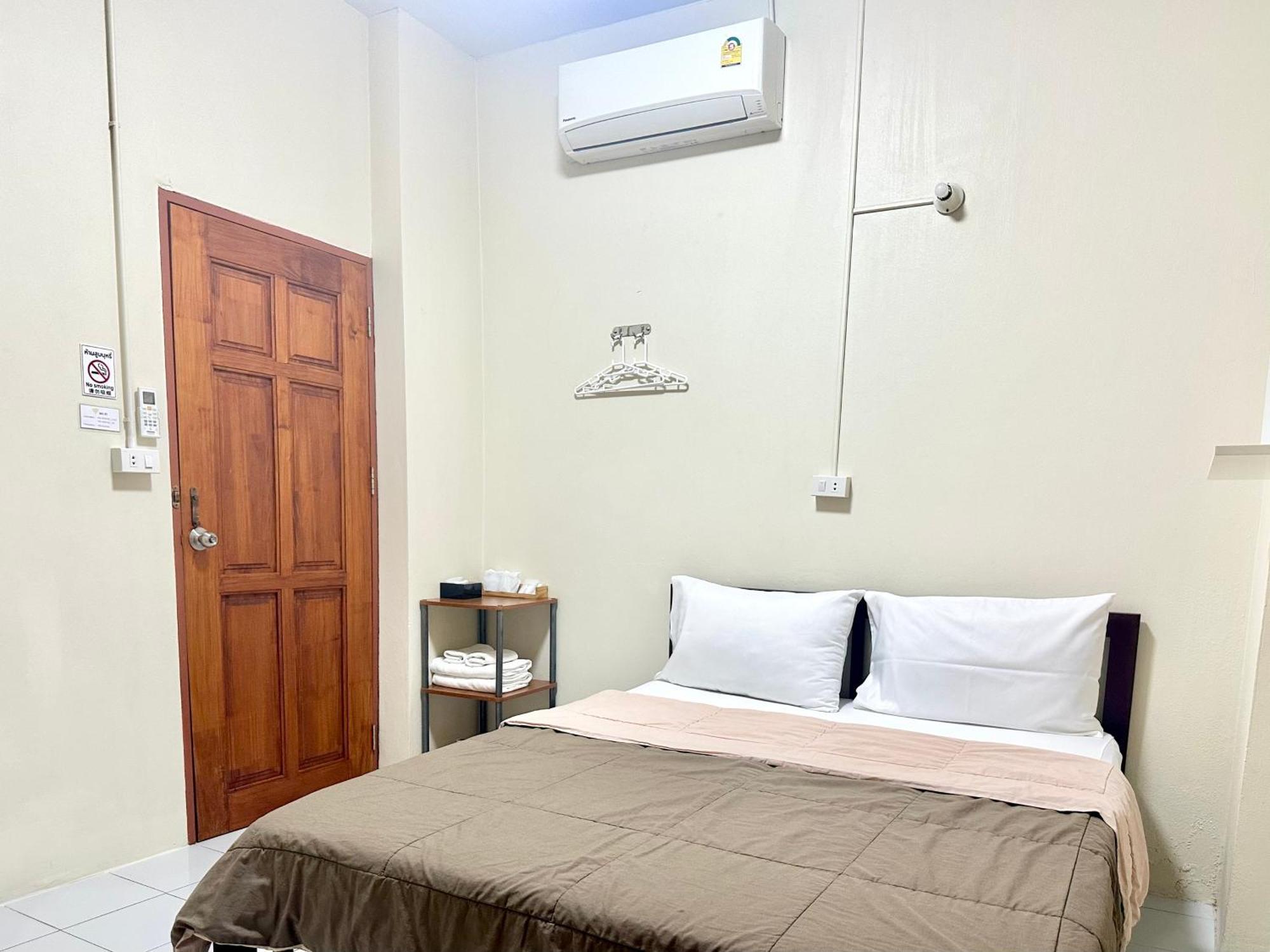 Pd Hostel Bangkok Dış mekan fotoğraf
